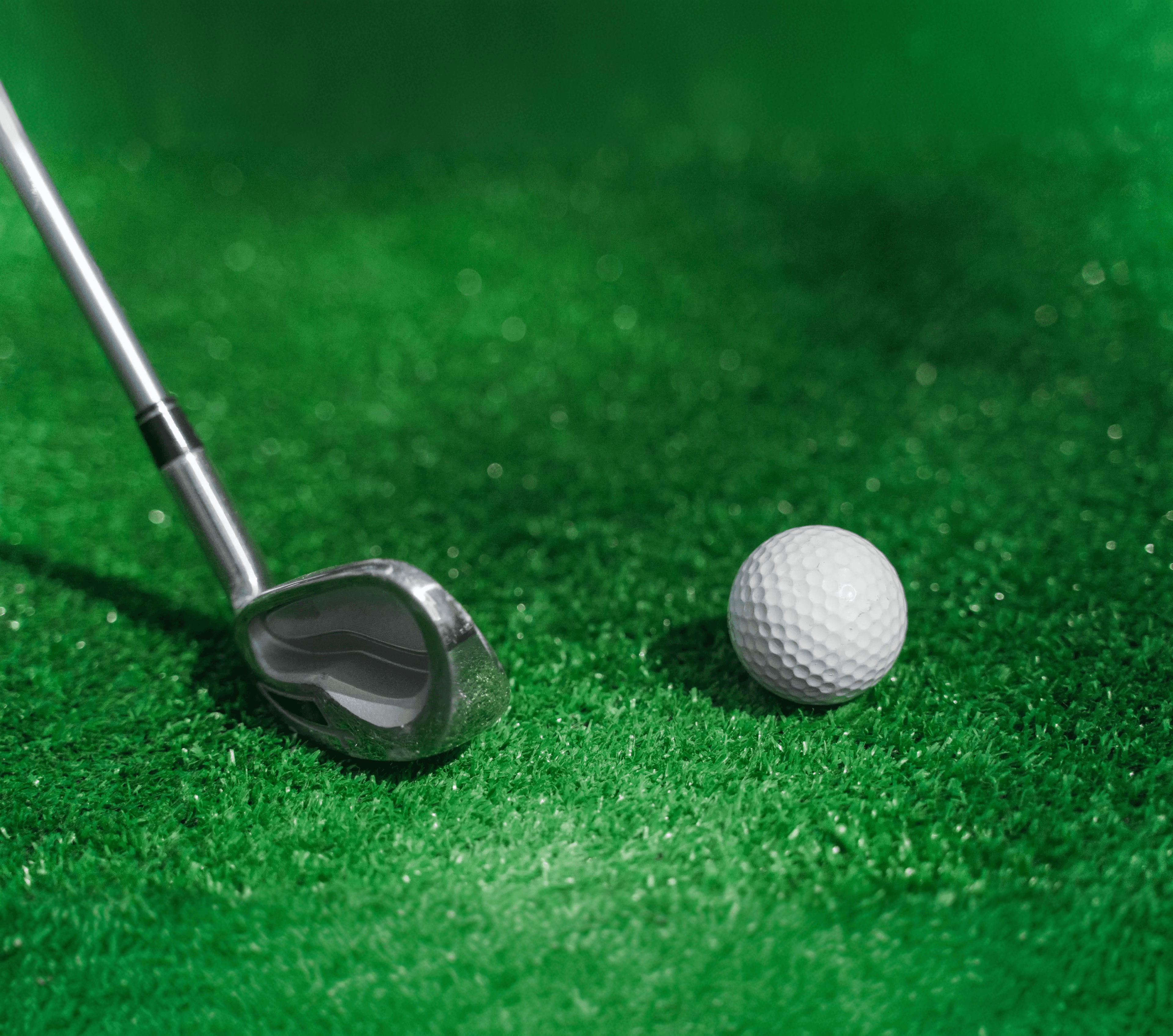Golf simulator at Mulligan Harbor